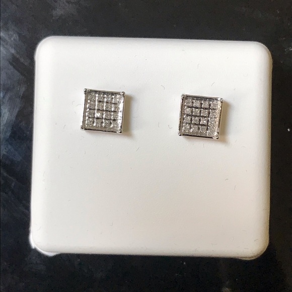 1/10 ctw Diamonds Earrings - Picture 1 of 2